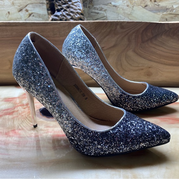 Mila Lady Silver Closed Point Toe Heels - Picture 3 of 11